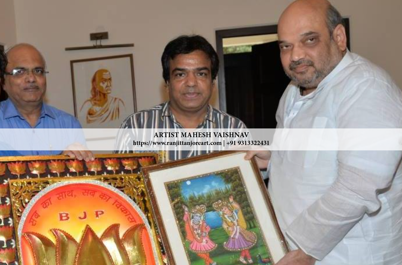 Artist Mahesh Vaishnav Tanjore Paintings